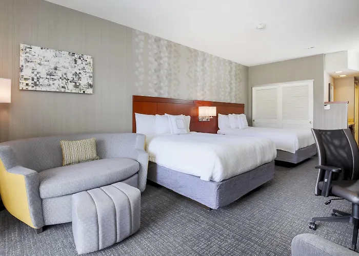 Courtyard By Marriott Dallas Arlington South